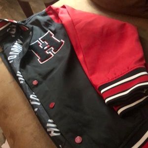 Big Boy’s Tommy Hilfiger Jacket. Size XL(20) Like new. Worn a few times